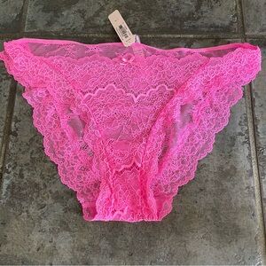 Victoria’s Secret panties . Color Pink . Stylish . New . Size L
